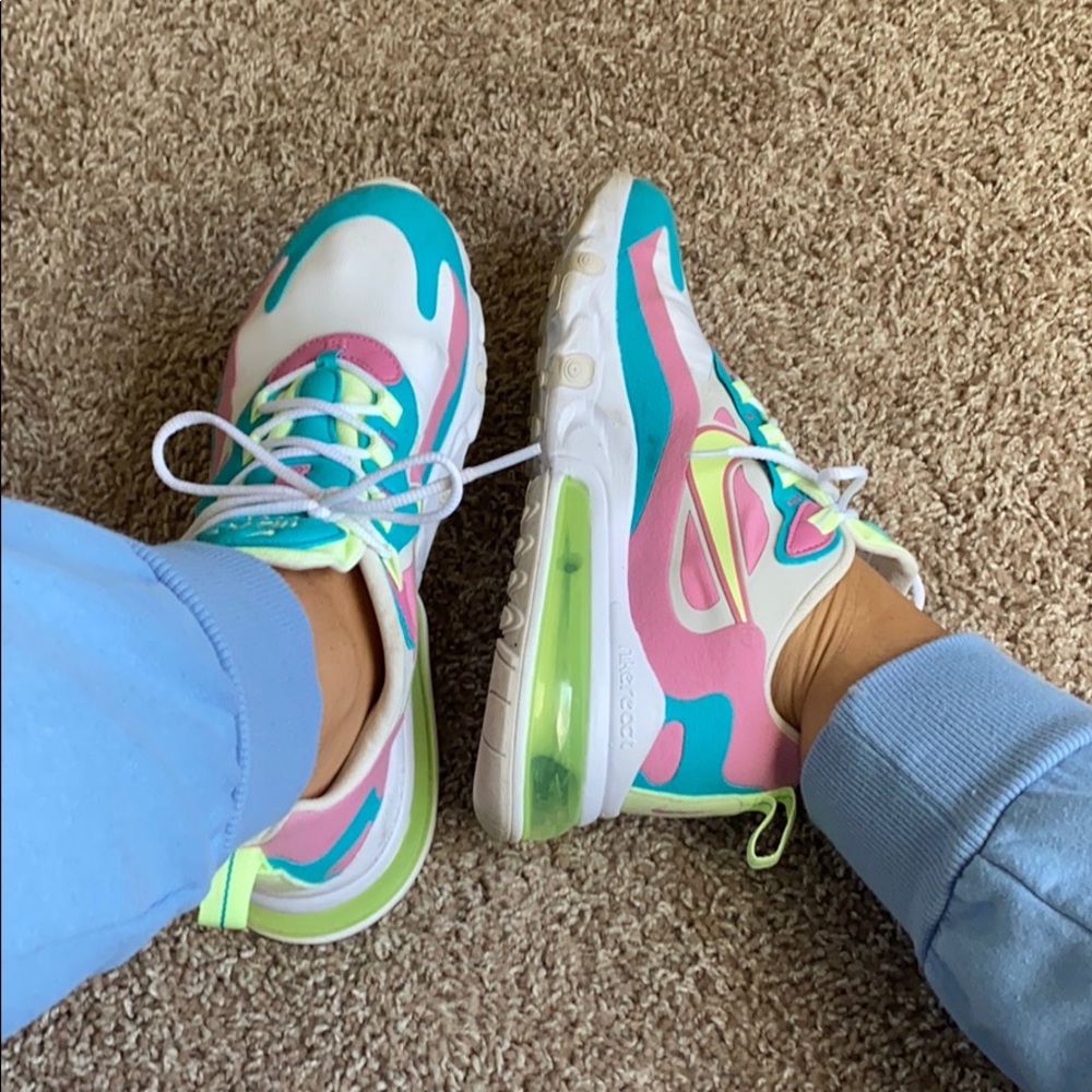 Nike Air Max react 270